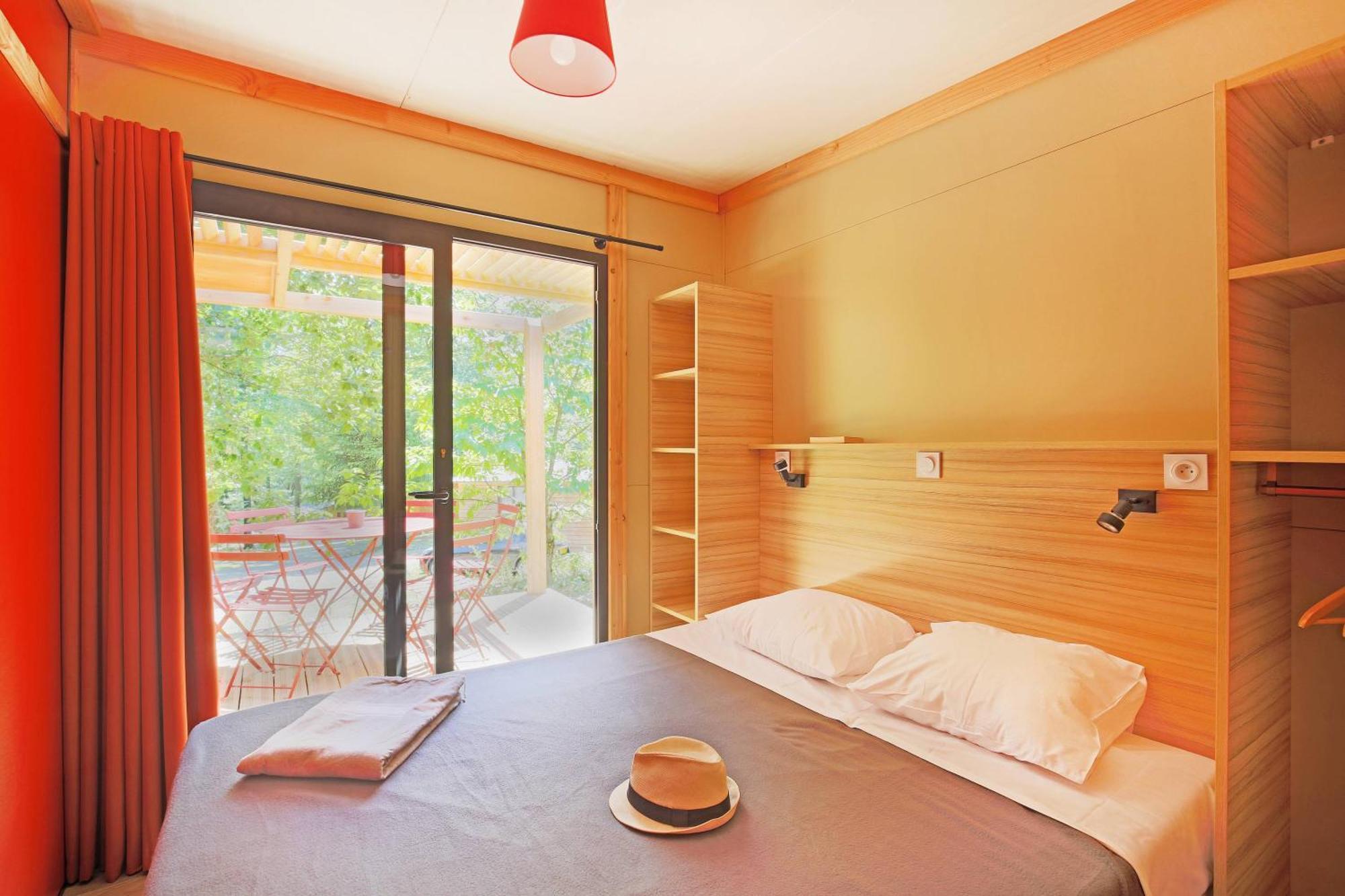 Camping Huttopia Pays De Cordes Sur Ciel