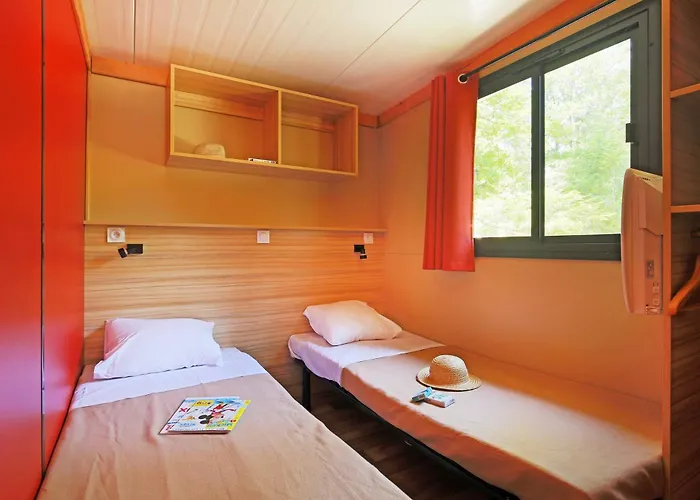 Huttopia Pays De Cordes Sur Ciel