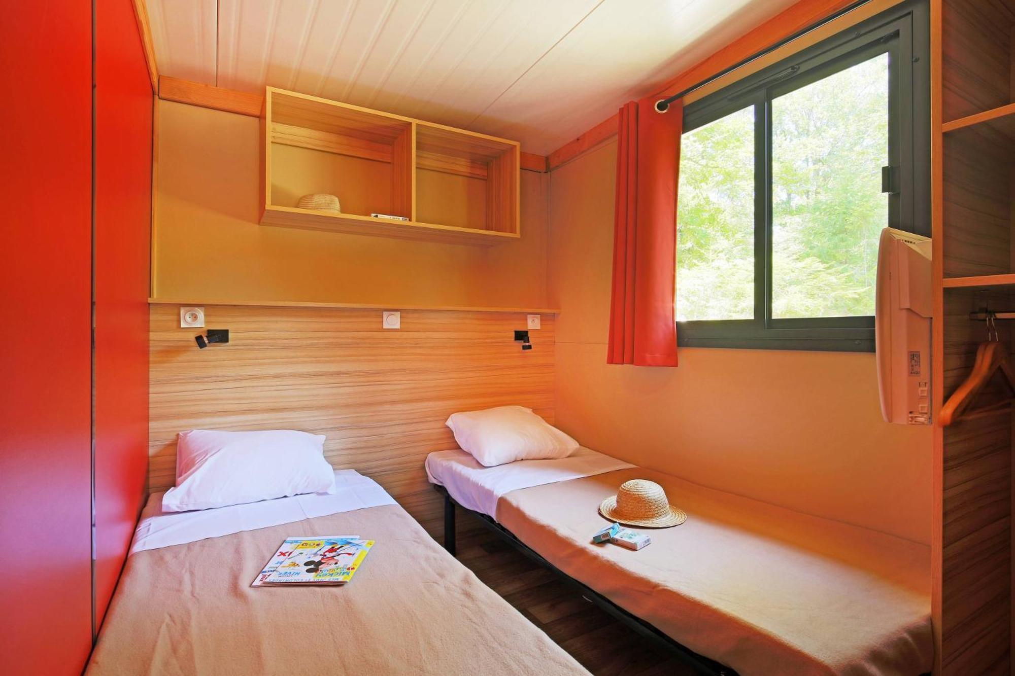 Camping Huttopia Pays De Cordes Sur Ciel Albi